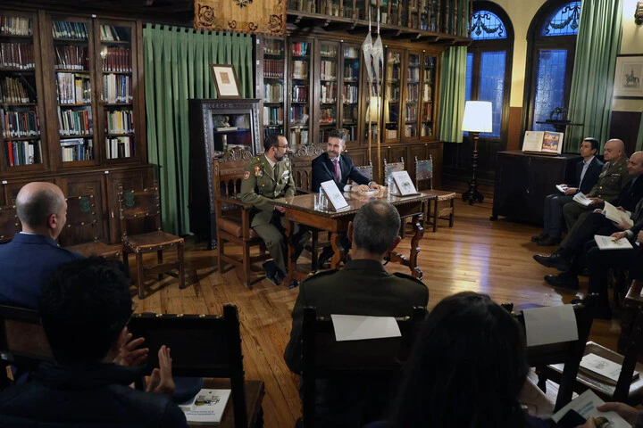 PresentacinLibroUEMC2 (1)_720_width